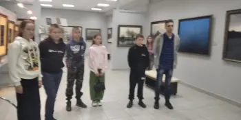 Экскурсия в центральную библиотеку Борисова на "Выставку голограмм"