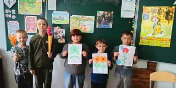 "Дружба" встретила "День мира": здоровье, спорт и память